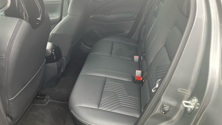 Nissan Juke 1.6 Hybrid Tekna 5dr Auto Hybrid Hatchback